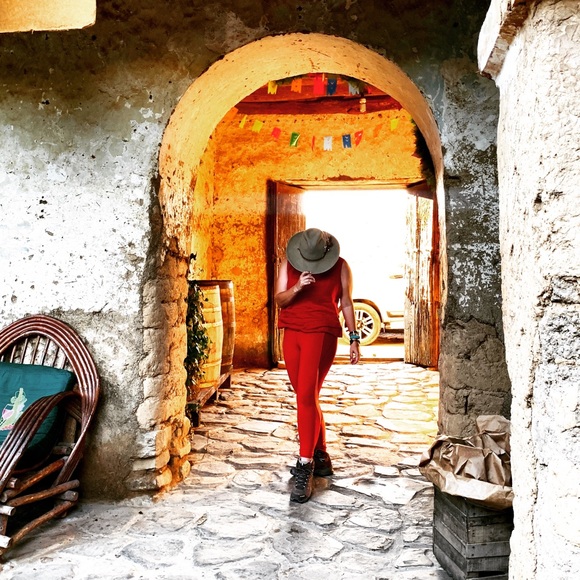 Meet your Posher, Lana - Picture 9 of 10